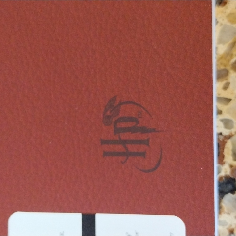Harry Potter HOGWARTS lined journal - Picture 5 of 7